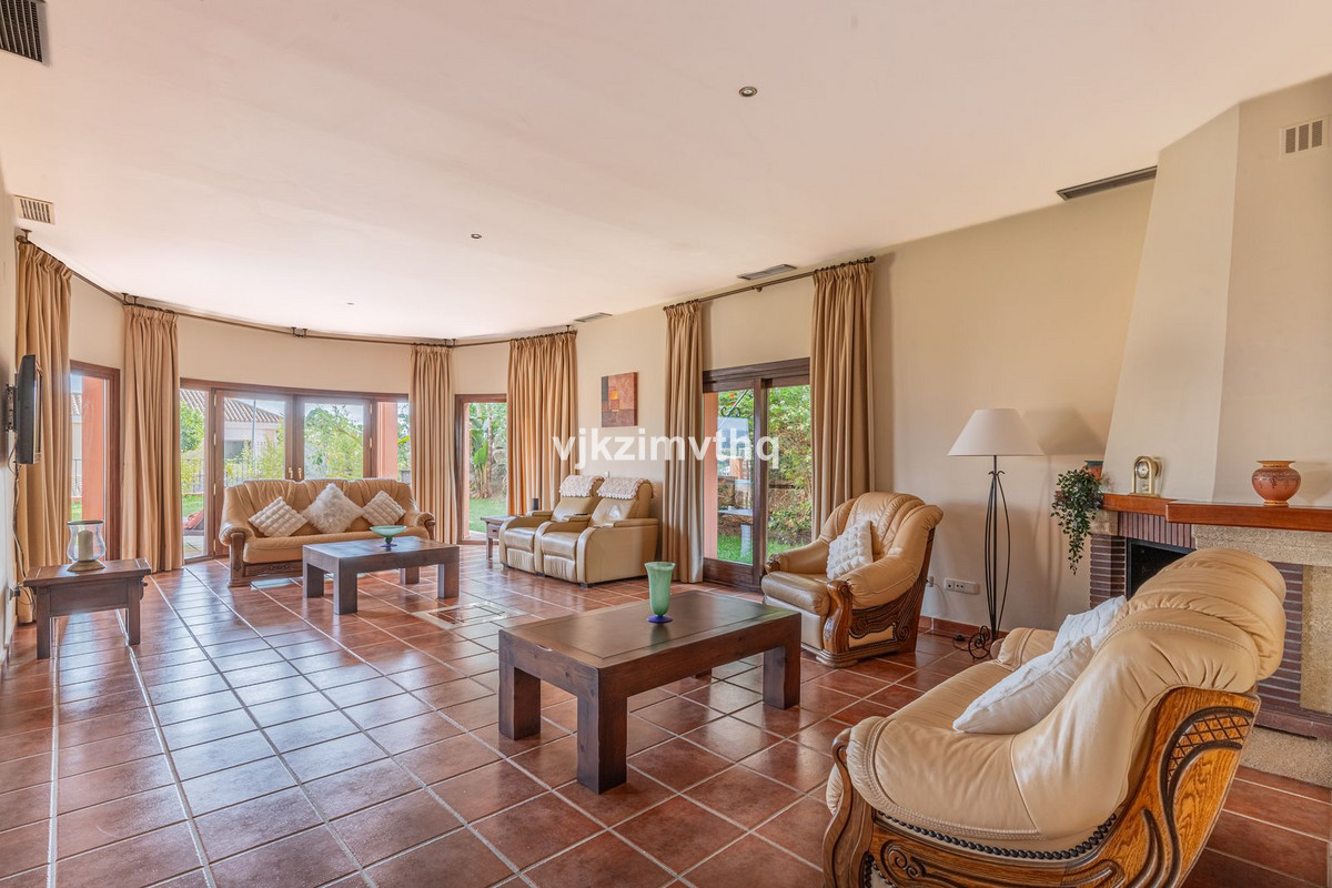 Villas de 5 dormitorios en venta en Benahavís – R4894894 Villas de 5 dormitorios en venta en Benahavís – R4894894