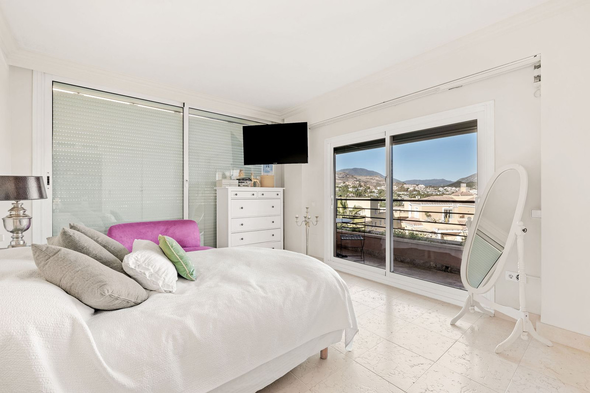 Apartamentos de 2 dormitorios en venta en Nueva Andaluc�a – R5238835 Apartamentos de 2 dormitorios en venta en Nueva Andaluc�a – R5238835