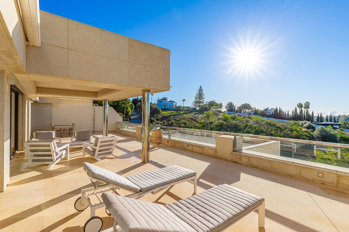 Apartamentos de 2 dormitorios en venta en Nueva Andalucía – R5241898 Apartamentos de 2 dormitorios en venta en Nueva Andalucía – R5241898