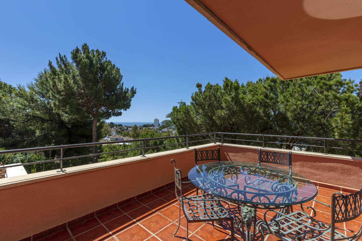 Apartamentos de 3 dormitorios en venta en Nueva Andalucía – R5393158 Apartamentos de 3 dormitorios en venta en Nueva Andalucía – R5393158