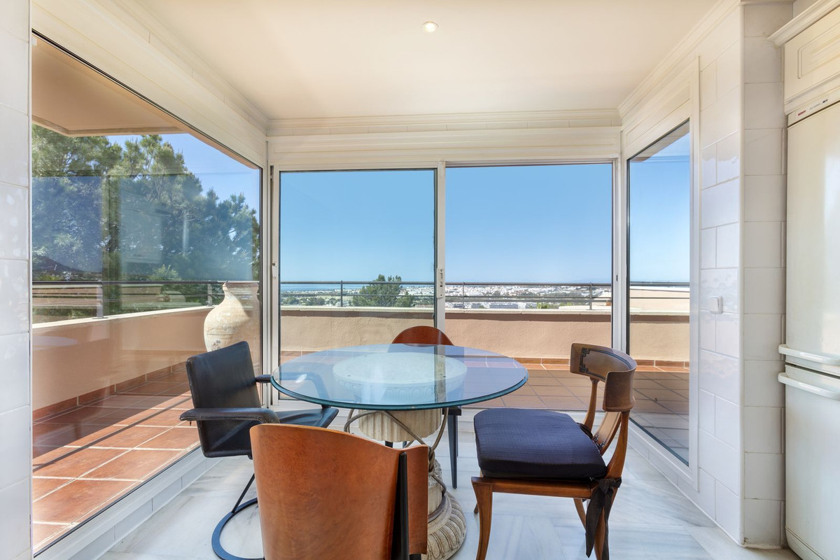 Apartamentos de 3 dormitorios en venta en Nueva Andalucía – R5393158 Apartamentos de 3 dormitorios en venta en Nueva Andalucía – R5393158