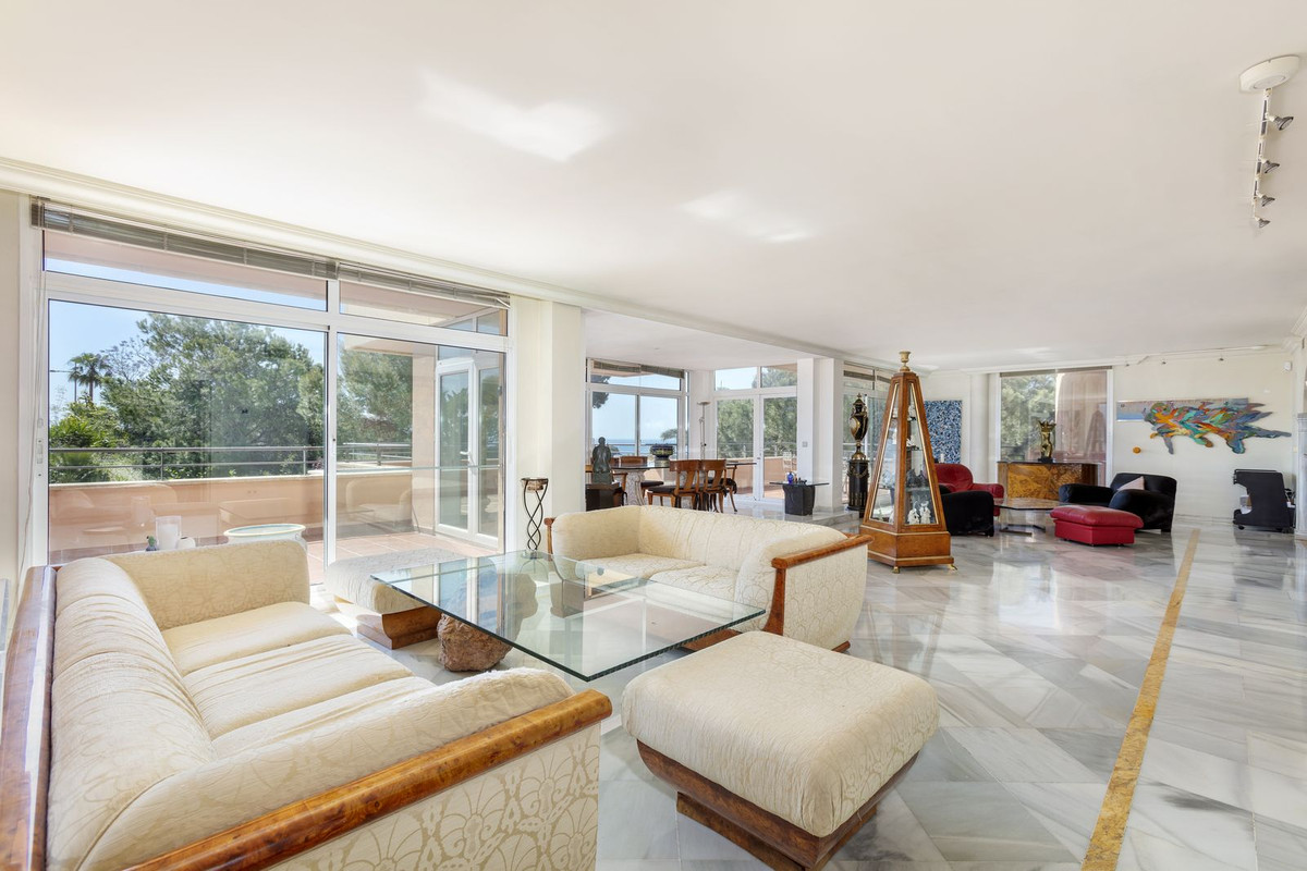 Apartamentos de 3 dormitorios en venta en Nueva Andalucía – R5393158 Apartamentos de 3 dormitorios en venta en Nueva Andalucía – R5393158