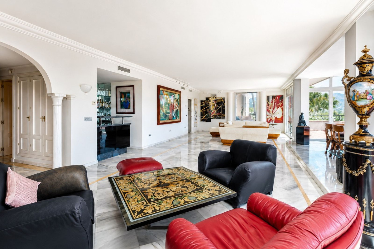 Apartamentos de 3 dormitorios en venta en Nueva Andalucía – R5393158 Apartamentos de 3 dormitorios en venta en Nueva Andalucía – R5393158