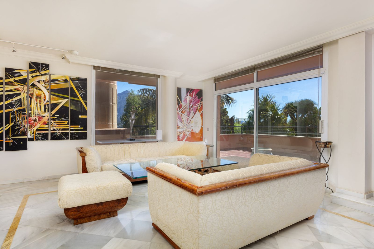 Apartamentos de 3 dormitorios en venta en Nueva Andalucía – R5393158 Apartamentos de 3 dormitorios en venta en Nueva Andalucía – R5393158