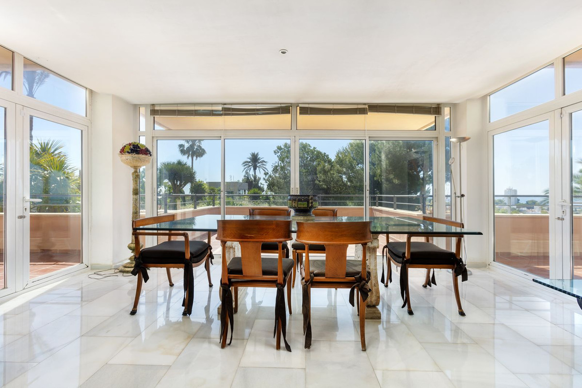 Apartamentos de 3 dormitorios en venta en Nueva Andalucía – R5393158 Apartamentos de 3 dormitorios en venta en Nueva Andalucía – R5393158