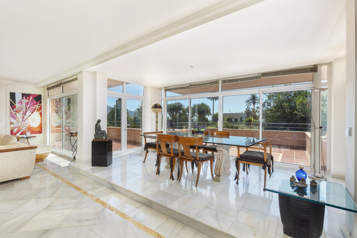 Apartamentos de 3 dormitorios en venta en Nueva Andalucía – R5393158 Apartamentos de 3 dormitorios en venta en Nueva Andalucía – R5393158