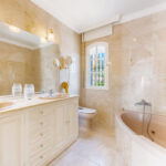 8 bedroom Villas for sale in Marbella – R5181184 8 bedroom Villas for sale in Marbella – R5181184
