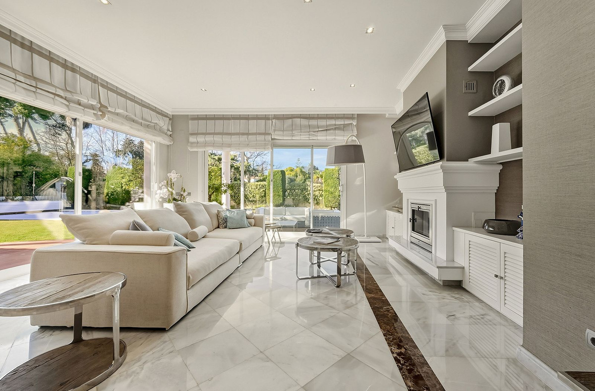 Villas de 5 dormitorios en venta en Guadalmina Alta – R5217901 Villas de 5 dormitorios en venta en Guadalmina Alta – R5217901