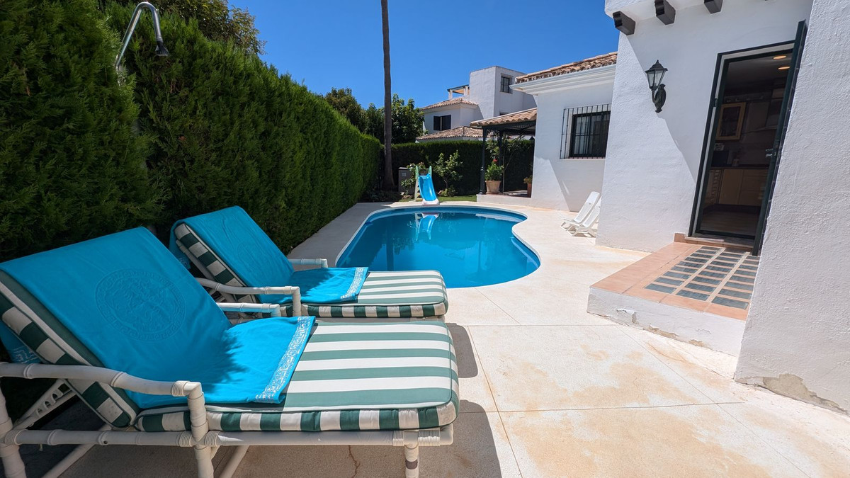 4 bedroom Semi-detached for sale in San Pedro de Alcántara – R5152978 4 bedroom Semi-detached for sale in San Pedro de Alcántara – R5152978
