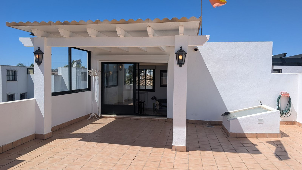 4 bedroom Semi-detached for sale in San Pedro de Alcántara – R5152978 4 bedroom Semi-detached for sale in San Pedro de Alcántara – R5152978