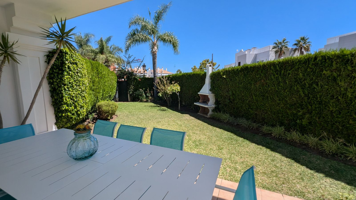 4 bedroom Semi-detached for sale in San Pedro de Alcántara – R5152978 4 bedroom Semi-detached for sale in San Pedro de Alcántara – R5152978