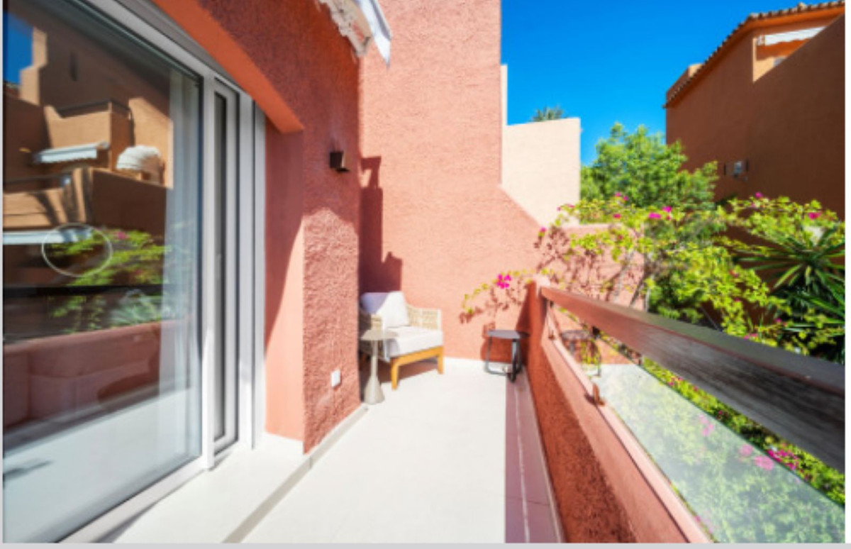 3 bedroom Townhouses for sale in Nueva Andalucía – R5264848 3 bedroom Townhouses for sale in Nueva Andalucía – R5264848