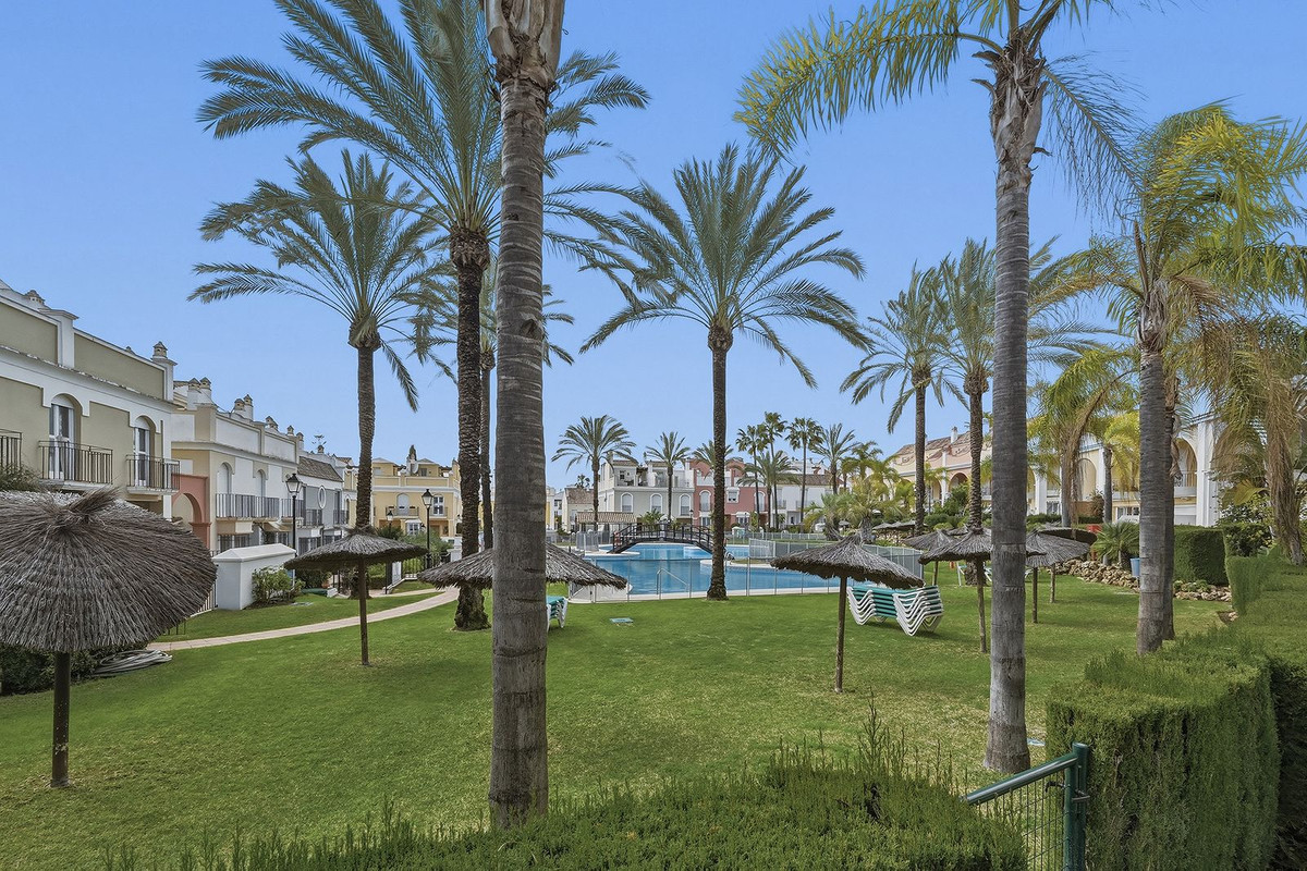 3 bedroom Townhouses for sale in Bahía de Marbella – R5078884 3 bedroom Townhouses for sale in Bahía de Marbella – R5078884