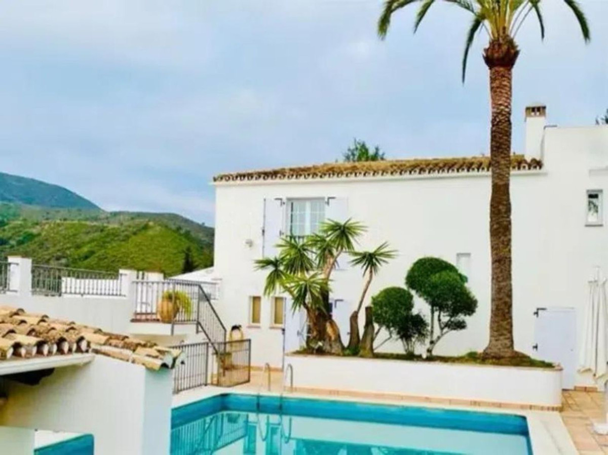 8 bedroom Villas for sale in Benahav�s – R5338414 8 bedroom Villas for sale in Benahav�s – R5338414