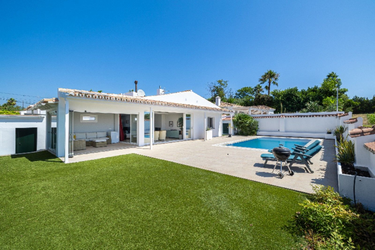 Villas de 3 dormitorios en venta en San Pedro de Alcántara – R5292133 Villas de 3 dormitorios en venta en San Pedro de Alcántara – R5292133