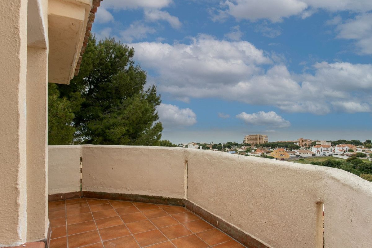 Aticos de 2 dormitorios en venta en Riviera del Sol – R5367607
