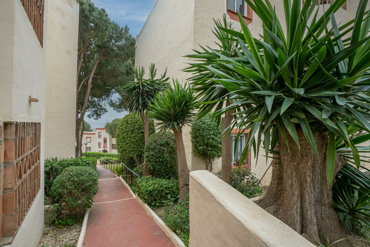 Aticos de 2 dormitorios en venta en Riviera del Sol – R5367607