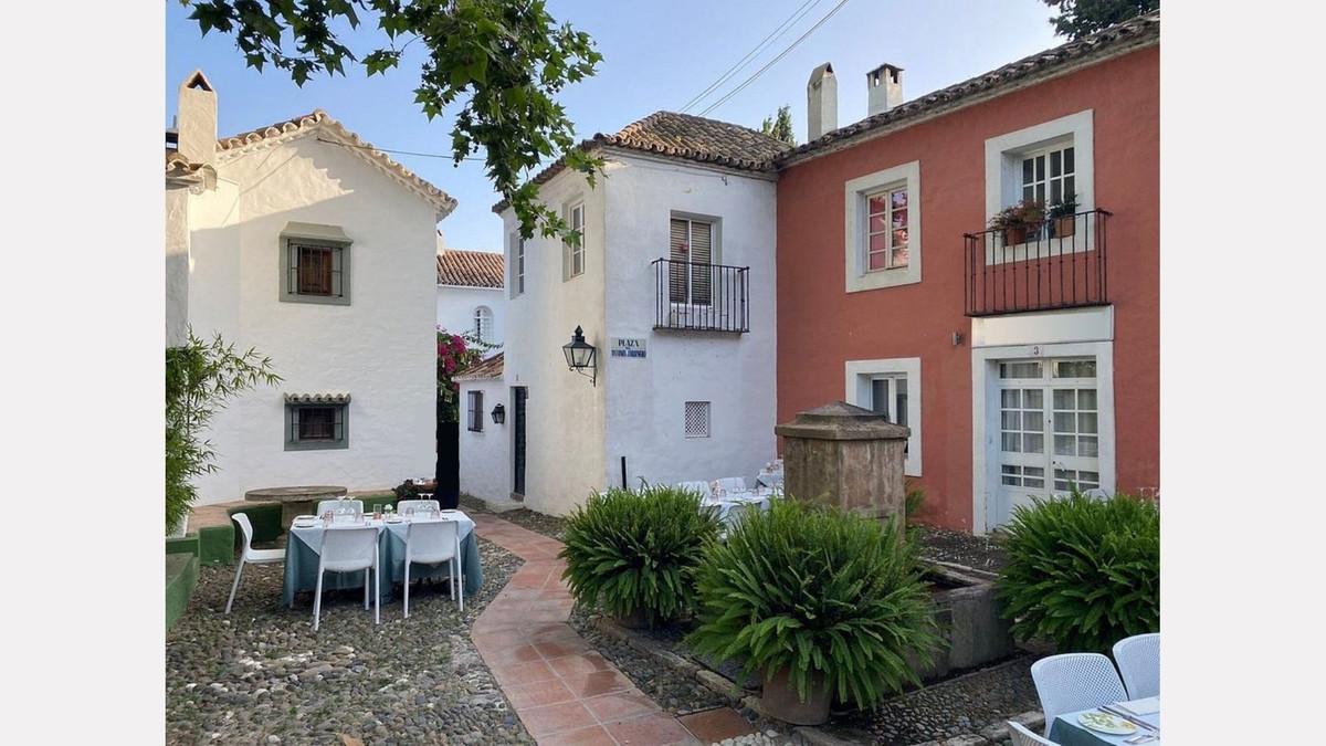 Adosados de 3 dormitorios en venta en Milla de Oro – R5017663 Adosados de 3 dormitorios en venta en Milla de Oro – R5017663