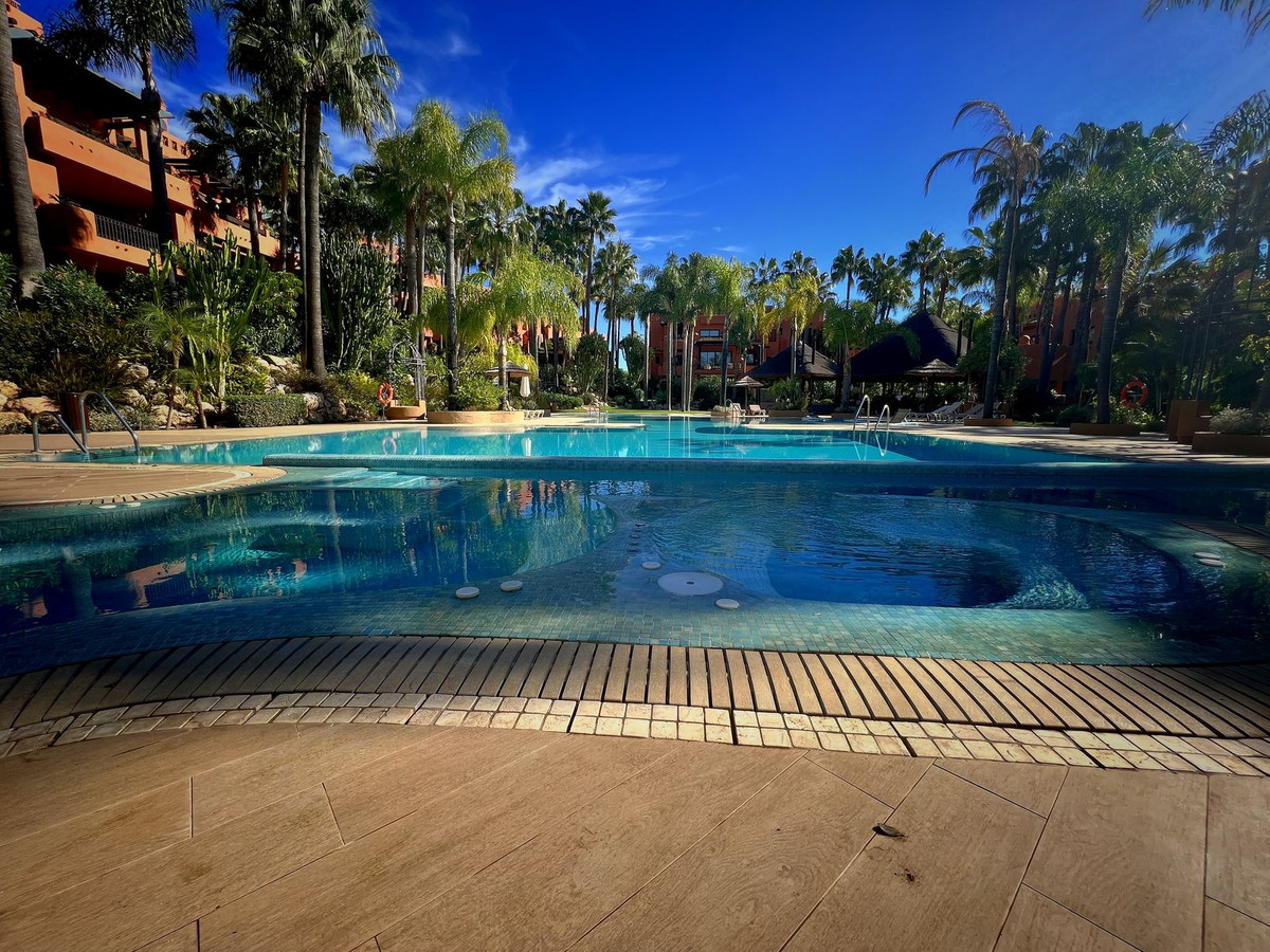 Apartamentos de 3 dormitorios en venta en Nueva Andalucía – R4502374 Apartamentos de 3 dormitorios en venta en Nueva Andalucía – R4502374