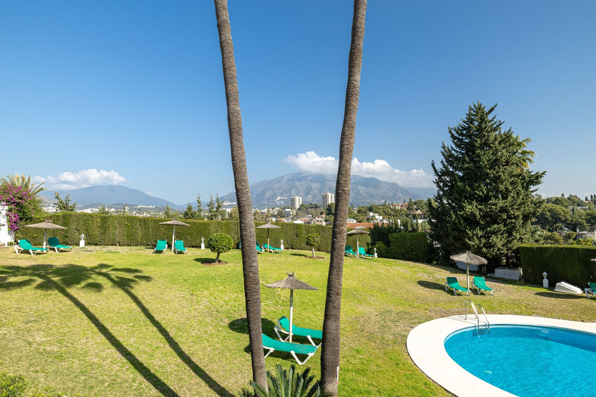 Apartamentos de 2 dormitorios en venta en Nueva Andalucía – R4970875 Apartamentos de 2 dormitorios en venta en Nueva Andalucía – R4970875