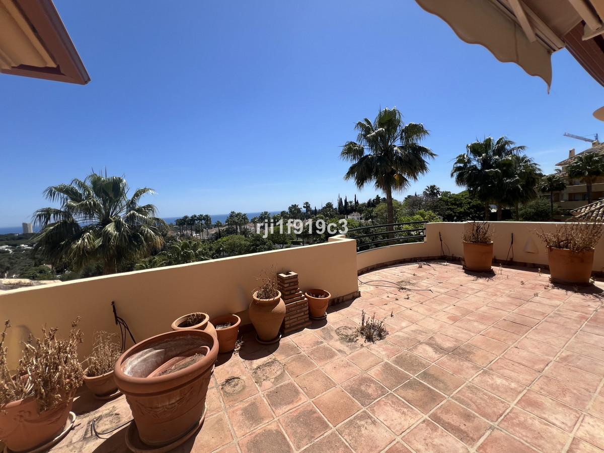 Apartamentos de 3 dormitorios en venta en Elviria Hills – R5152237 Apartamentos de 3 dormitorios en venta en Elviria Hills – R5152237