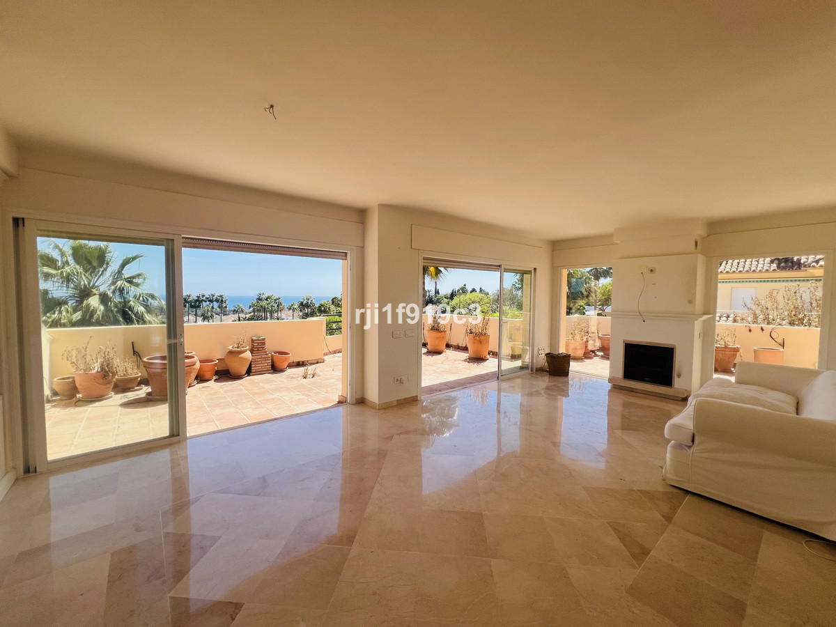 Apartamentos de 3 dormitorios en venta en Elviria Hills – R5152237 Apartamentos de 3 dormitorios en venta en Elviria Hills – R5152237