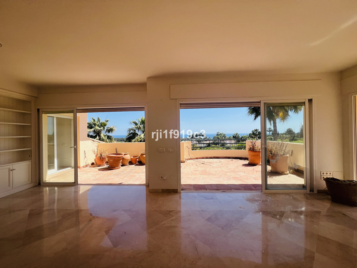 Apartamentos de 3 dormitorios en venta en Elviria Hills – R5152237 Apartamentos de 3 dormitorios en venta en Elviria Hills – R5152237