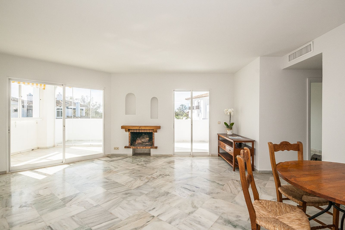 2 bedroom Apartments for sale in Elviria – R5347222 2 bedroom Apartments for sale in Elviria – R5347222