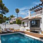 Villas de 6 dormitorios en venta en Nueva Andalucía – R5048803 Villas de 6 dormitorios en venta en Nueva Andalucía – R5048803