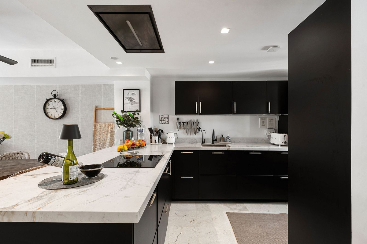 Adosados de 4 dormitorios en venta en Nueva Andalucía – R5374618 Adosados de 4 dormitorios en venta en Nueva Andalucía – R5374618