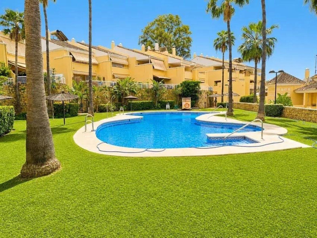 Apartamentos de 3 dormitorios en venta en San Pedro de Alcántara – R5379697 Apartamentos de 3 dormitorios en venta en San Pedro de Alcántara – R5379697