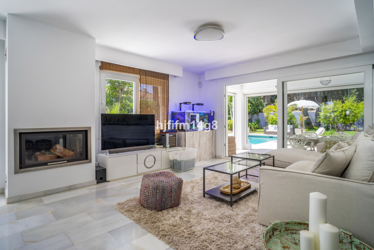 4 bedroom Villas for sale in Nueva Andalucía – R5123296 4 bedroom Villas for sale in Nueva Andalucía – R5123296