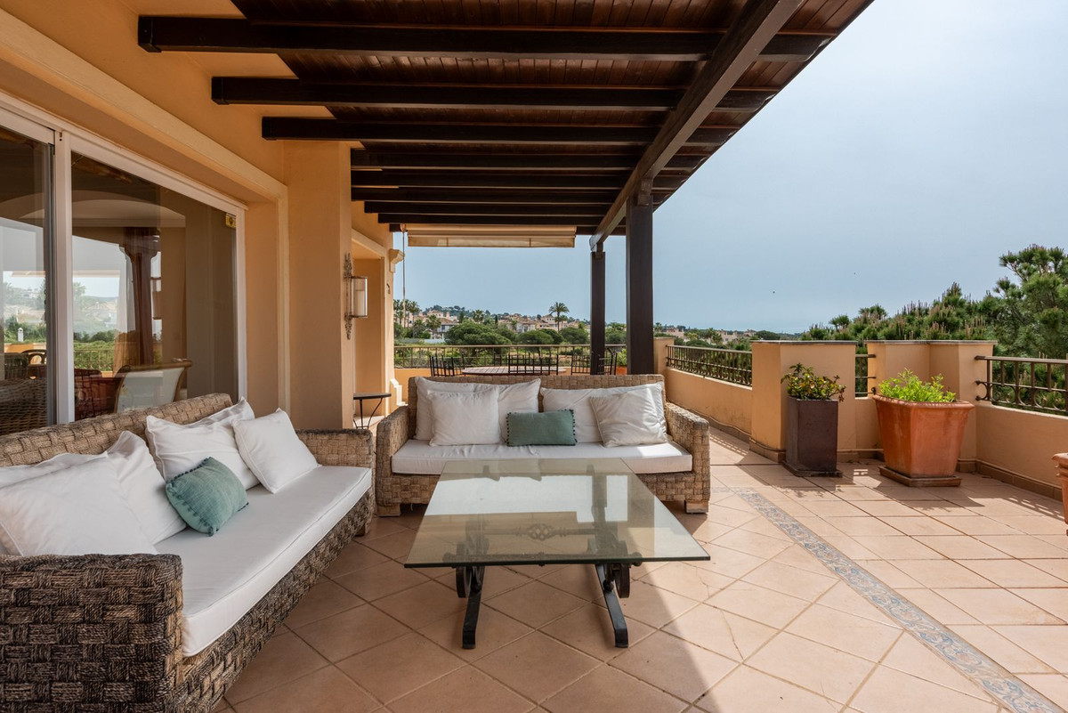 Apartamentos de 4 dormitorios en venta en Elviria – R5374471 Apartamentos de 4 dormitorios en venta en Elviria – R5374471