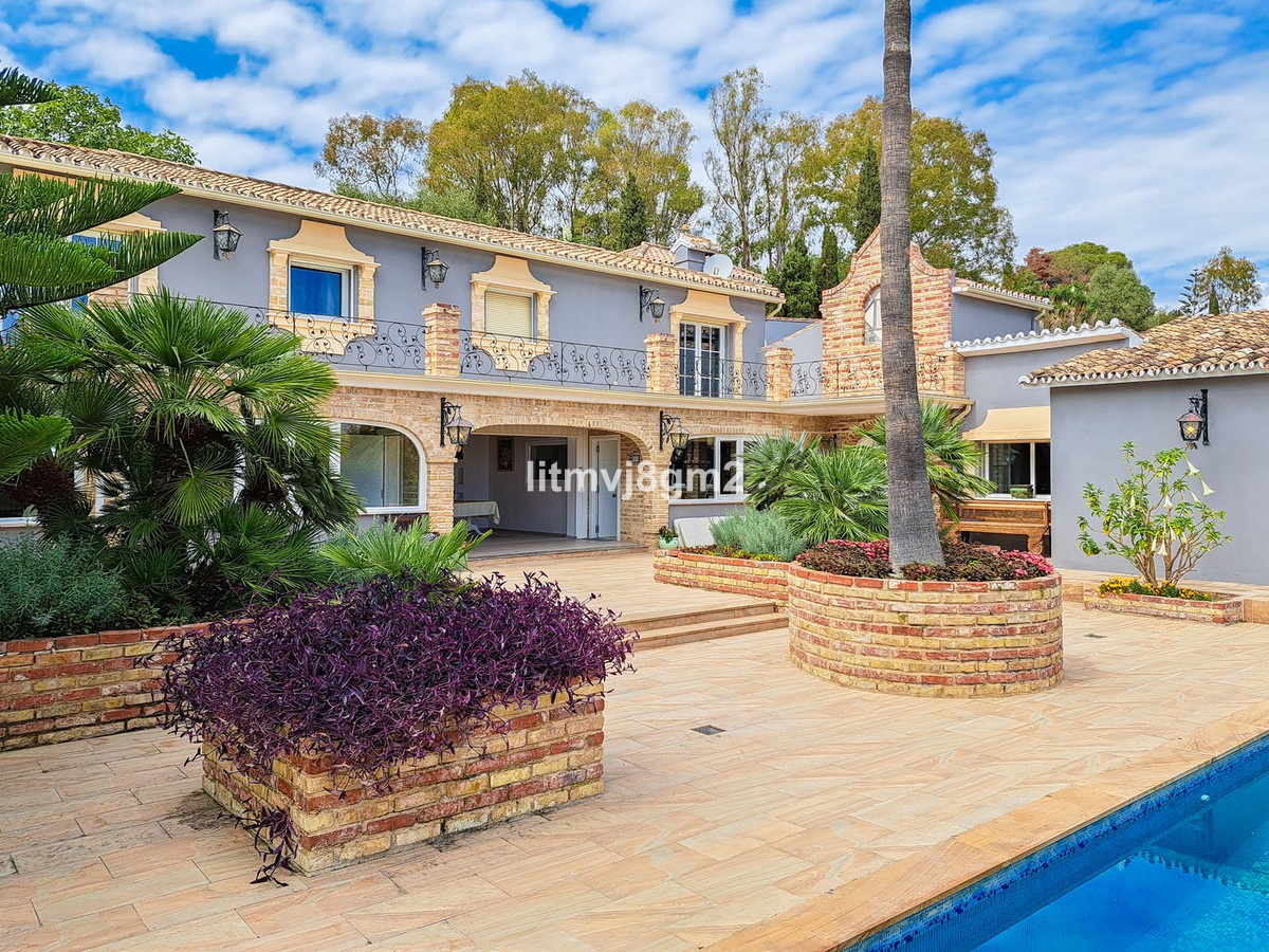 Villas de 5 dormitorios en venta en Benahavís – R4358833 Villas de 5 dormitorios en venta en Benahavís – R4358833