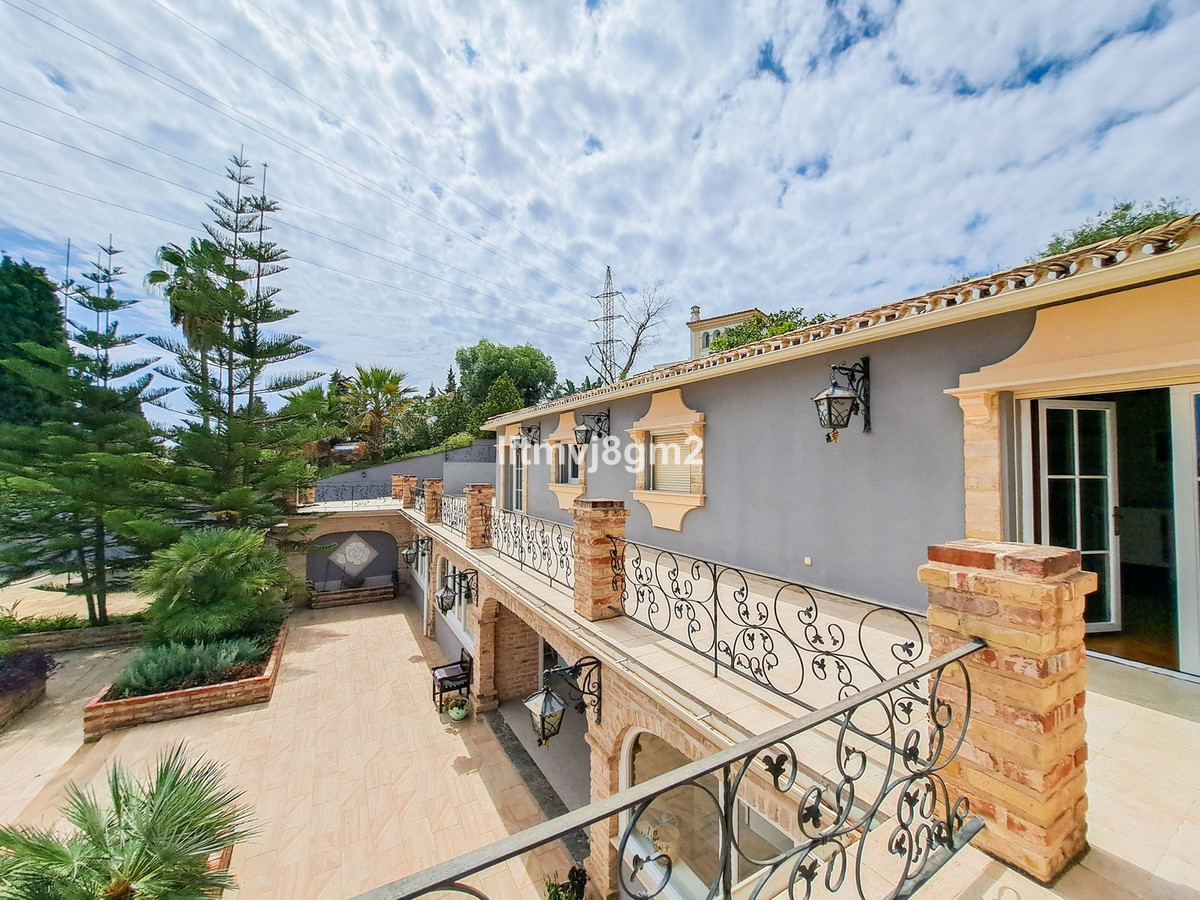 Villas de 5 dormitorios en venta en Benahavís – R4358833 Villas de 5 dormitorios en venta en Benahavís – R4358833