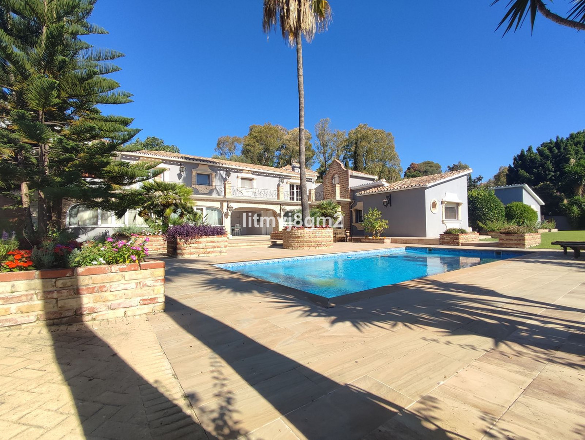 Villas de 5 dormitorios en venta en Benahavís – R4358833 Villas de 5 dormitorios en venta en Benahavís – R4358833