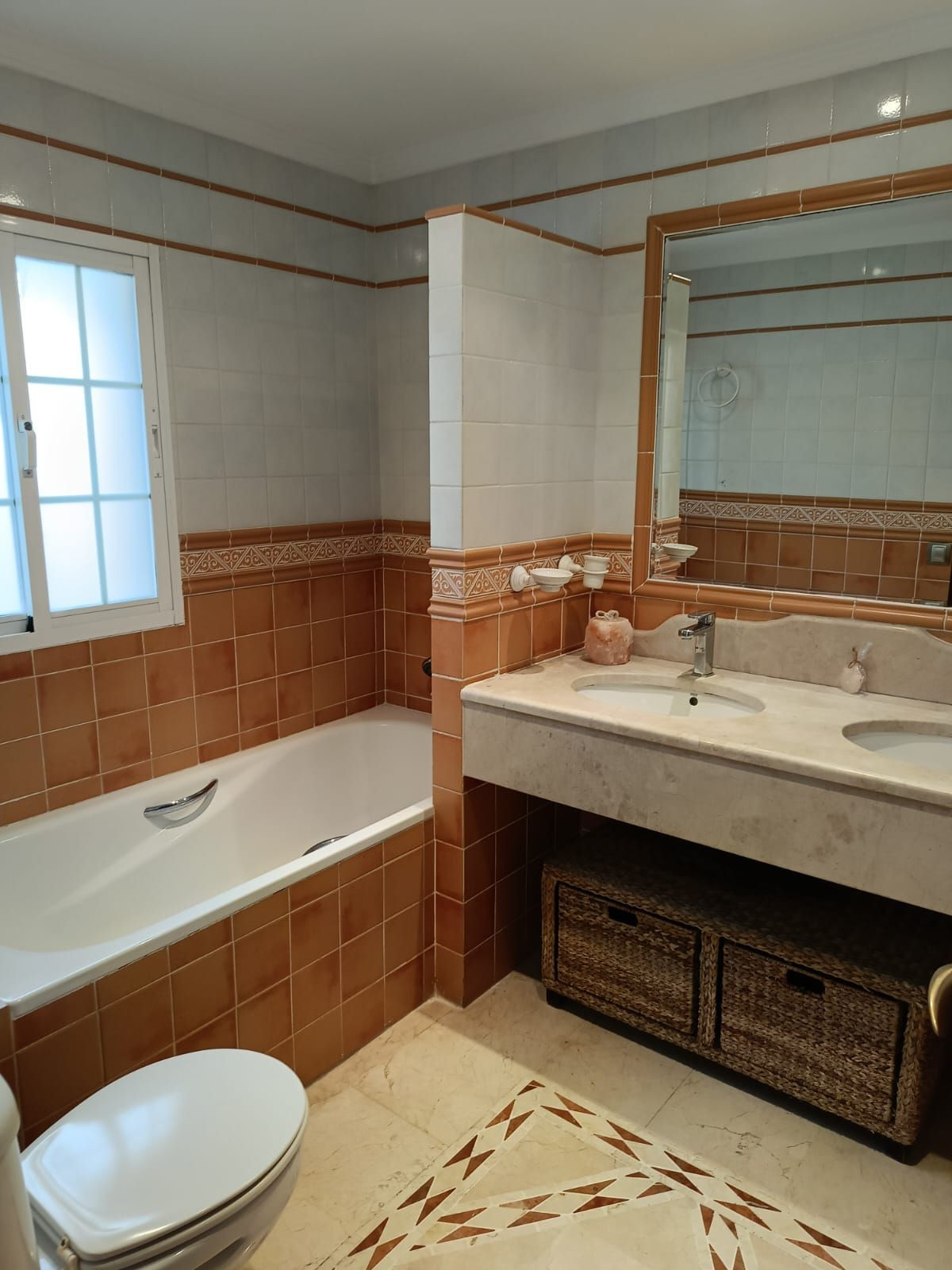 Villas de 4 dormitorios en venta en San Pedro de Alcántara – R4984426 Villas de 4 dormitorios en venta en San Pedro de Alcántara – R4984426