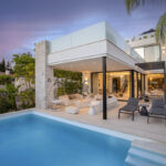 Villas de 6 dormitorios en venta en San Pedro de Alcántara – R5182645 Villas de 6 dormitorios en venta en San Pedro de Alcántara – R5182645