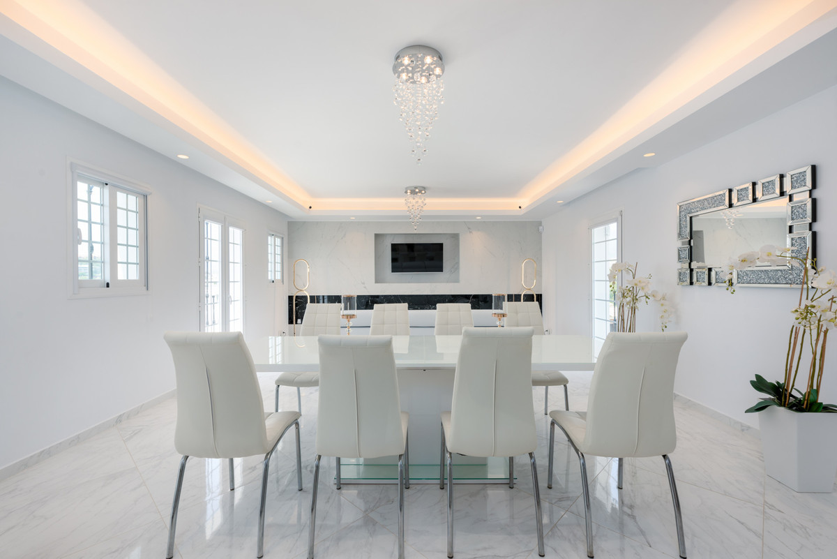Adosados de 3 dormitorios en venta en Nueva Andaluc�a – R5347531 Adosados de 3 dormitorios en venta en Nueva Andaluc�a – R5347531