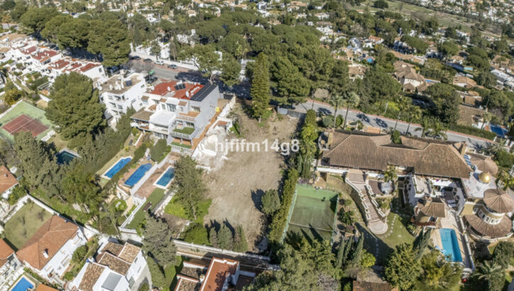 Plots for sale in Nueva Andalucía – R5314621 Plots for sale in Nueva Andalucía – R5314621 in