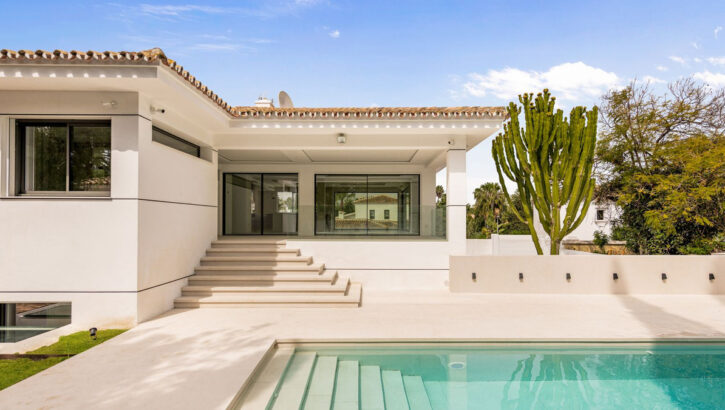 6 bedroom Villas for sale in Guadalmina Alta – R5187955 6 bedroom Villas for sale in Guadalmina Alta – R5187955 in