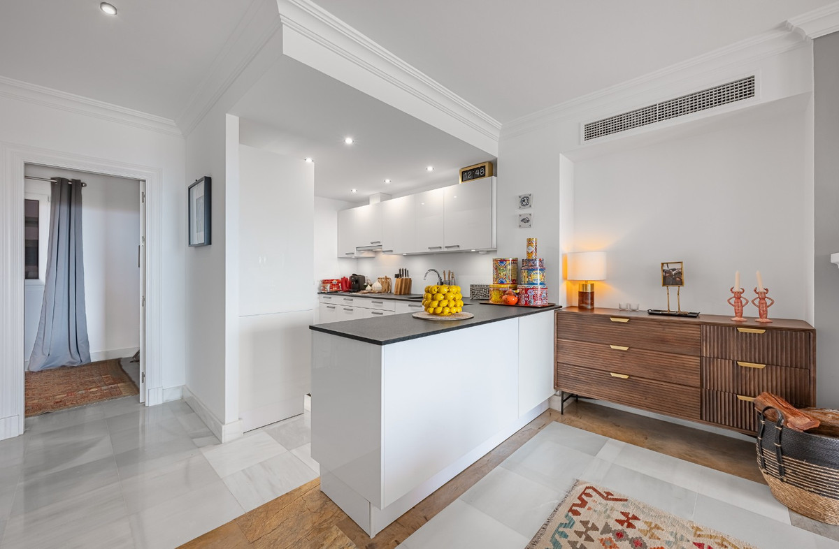 Apartamentos de 4 dormitorios en venta en Monte Halcones – R5146996 Apartamentos de 4 dormitorios en venta en Monte Halcones – R5146996