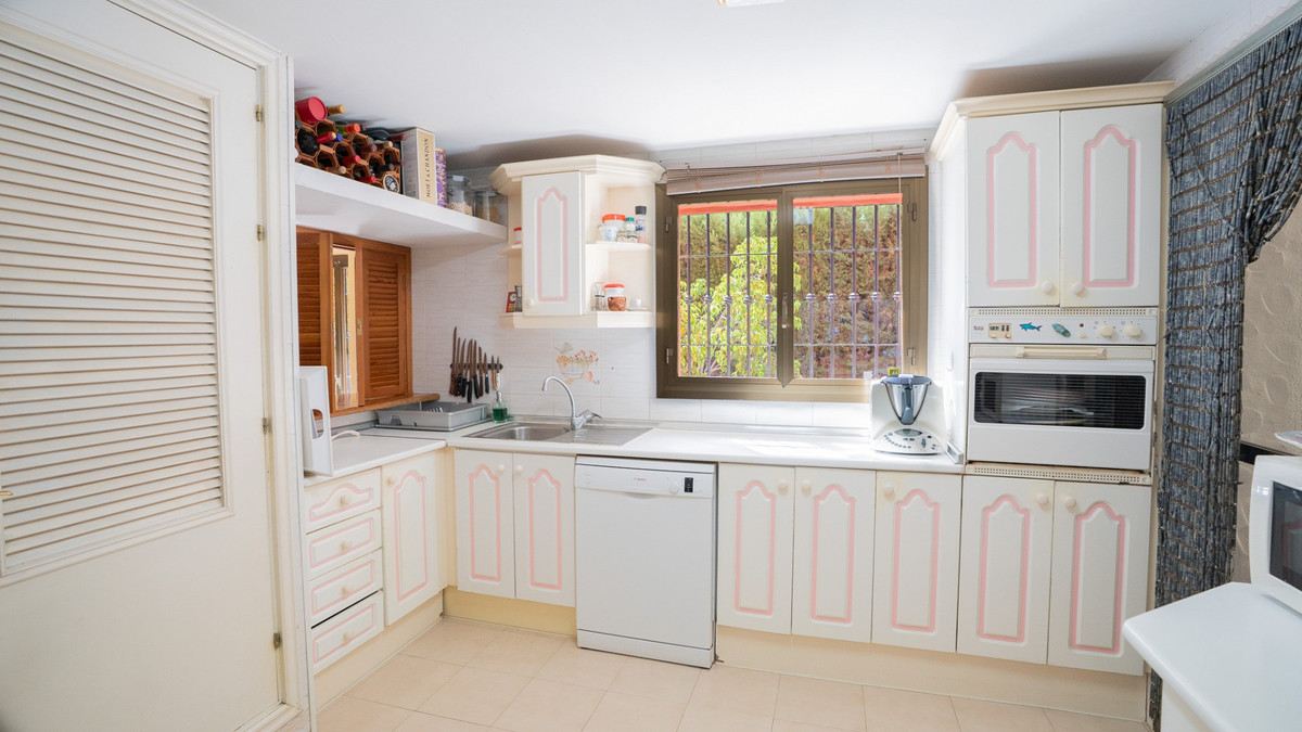 Villas de 4 dormitorios en venta en Marbella – R5209471 Villas de 4 dormitorios en venta en Marbella – R5209471
