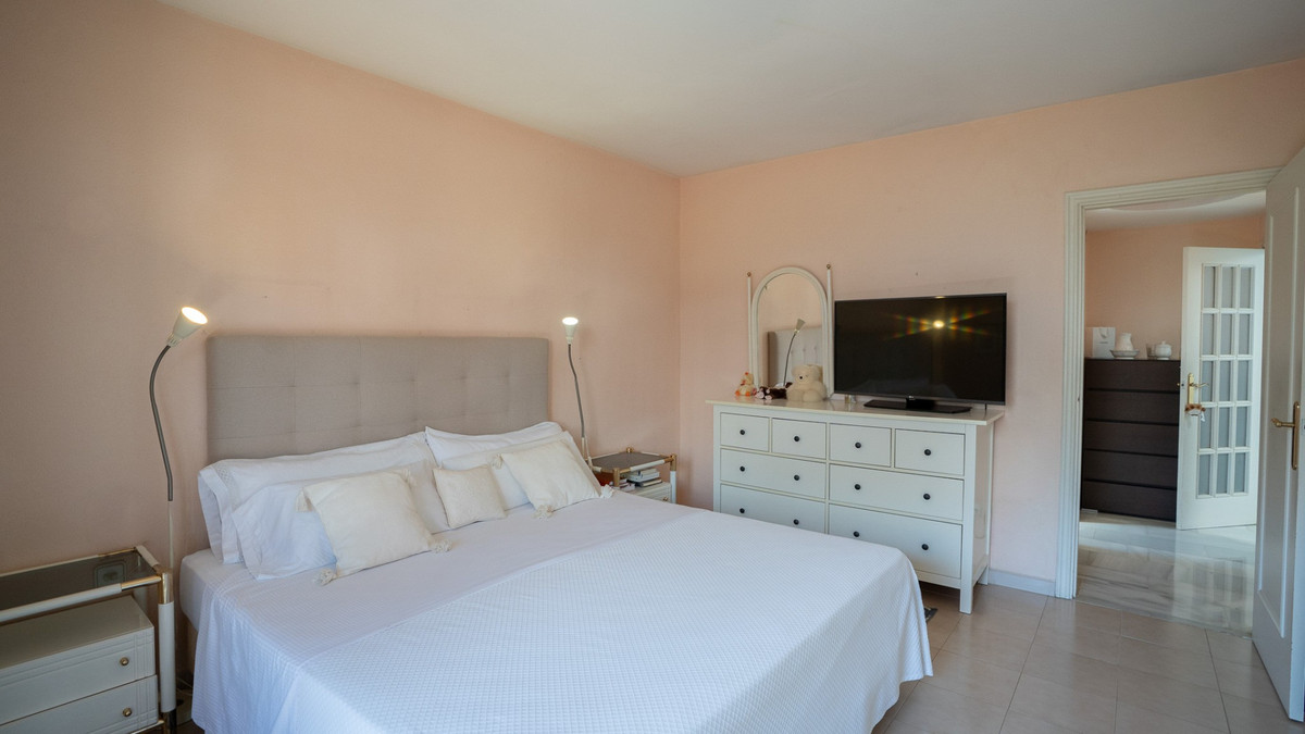 Villas de 4 dormitorios en venta en Marbella – R5209471 Villas de 4 dormitorios en venta en Marbella – R5209471
