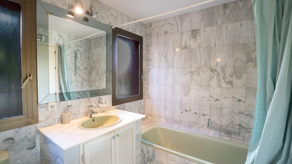 Villas de 4 dormitorios en venta en Marbella – R5209471 Villas de 4 dormitorios en venta en Marbella – R5209471