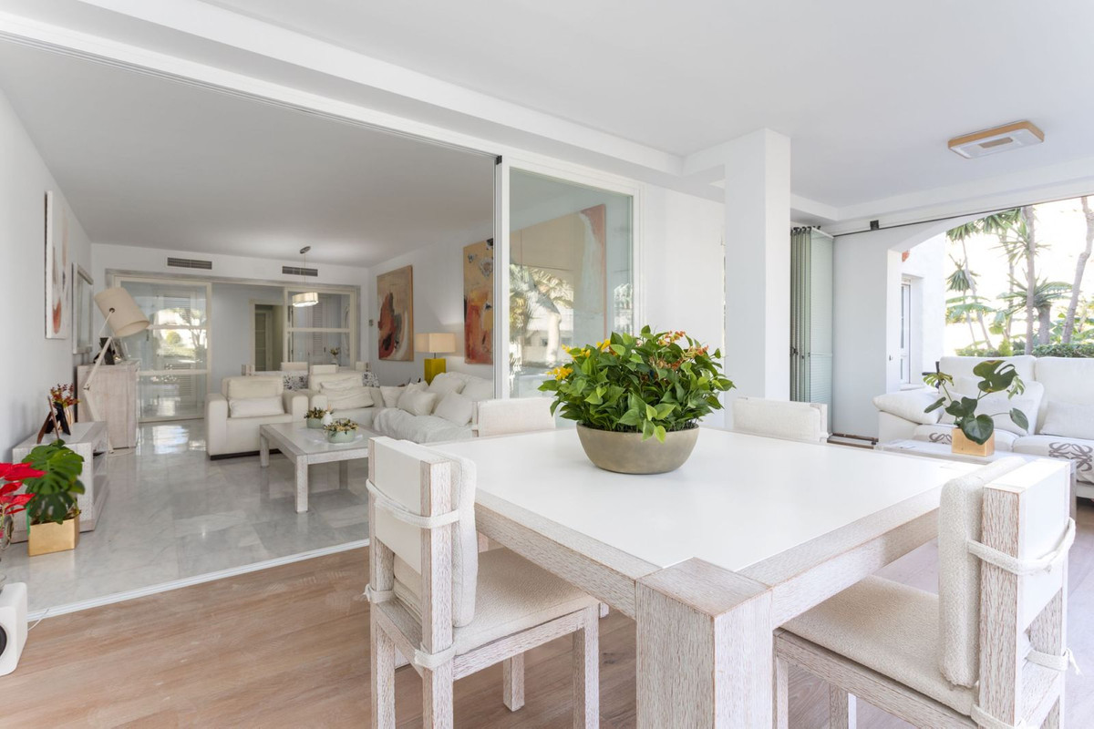 Apartamentos de 5 dormitorios en venta en San Pedro de Alcántara – R4929973 Apartamentos de 5 dormitorios en venta en San Pedro de Alcántara – R4929973
