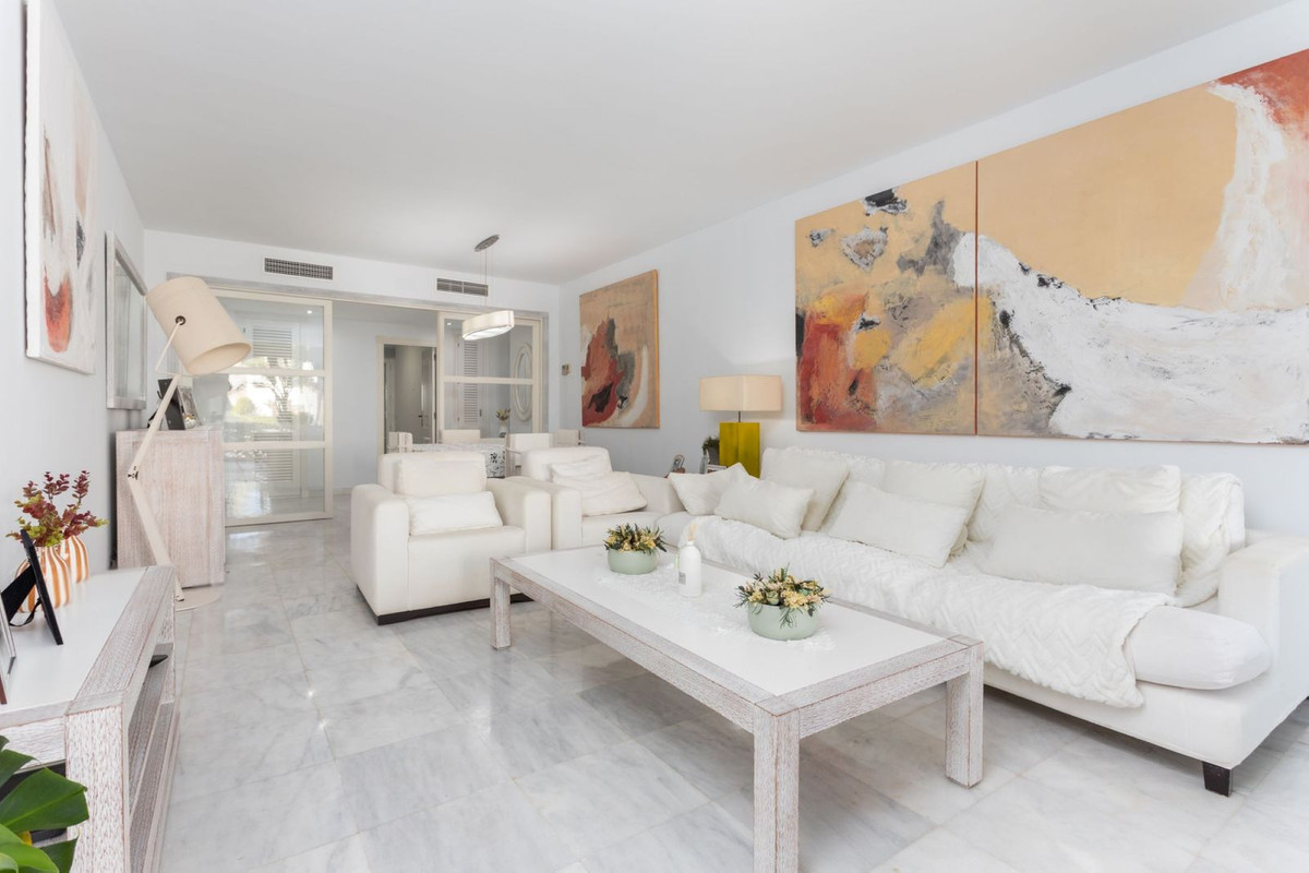 Apartamentos de 5 dormitorios en venta en San Pedro de Alcántara – R4929973 Apartamentos de 5 dormitorios en venta en San Pedro de Alcántara – R4929973