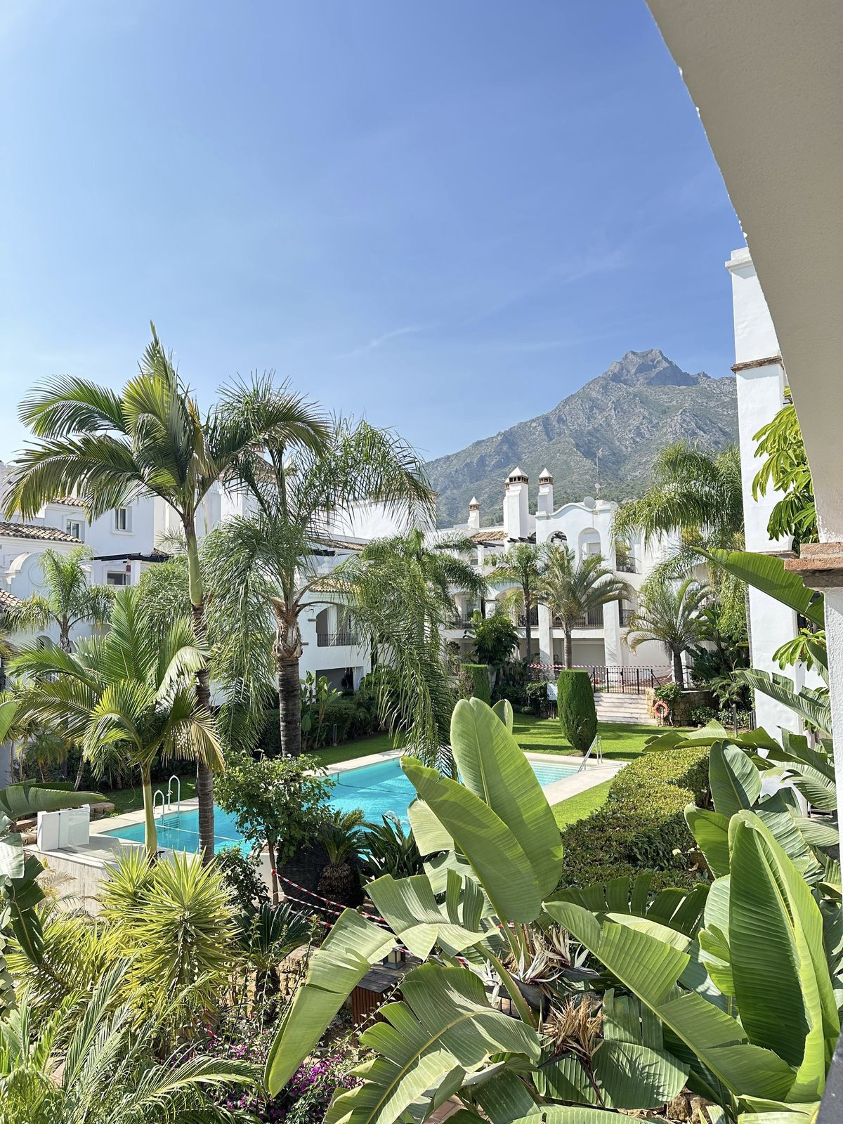 Apartamentos de 4 dormitorios en venta en Nag�eles – R5071018 Apartamentos de 4 dormitorios en venta en Nag�eles – R5071018
