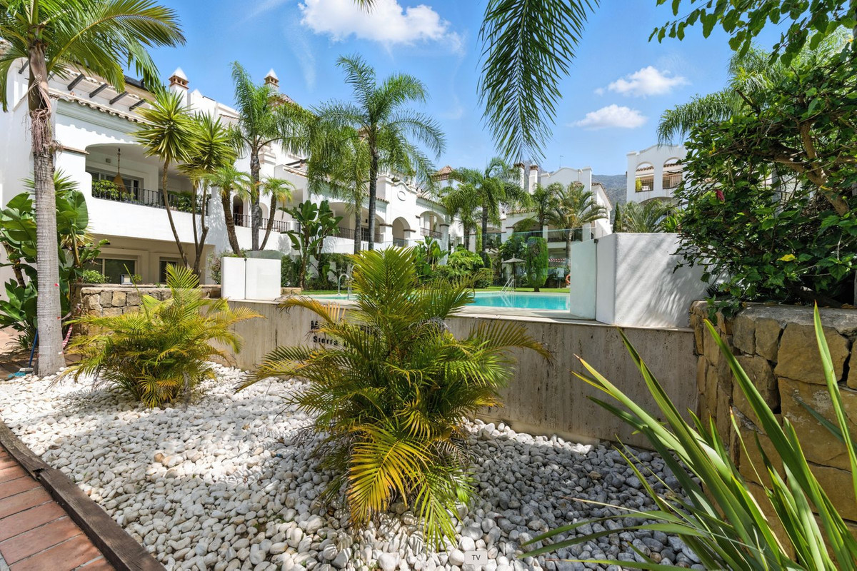 Apartamentos de 4 dormitorios en venta en Nag�eles – R5071018 Apartamentos de 4 dormitorios en venta en Nag�eles – R5071018