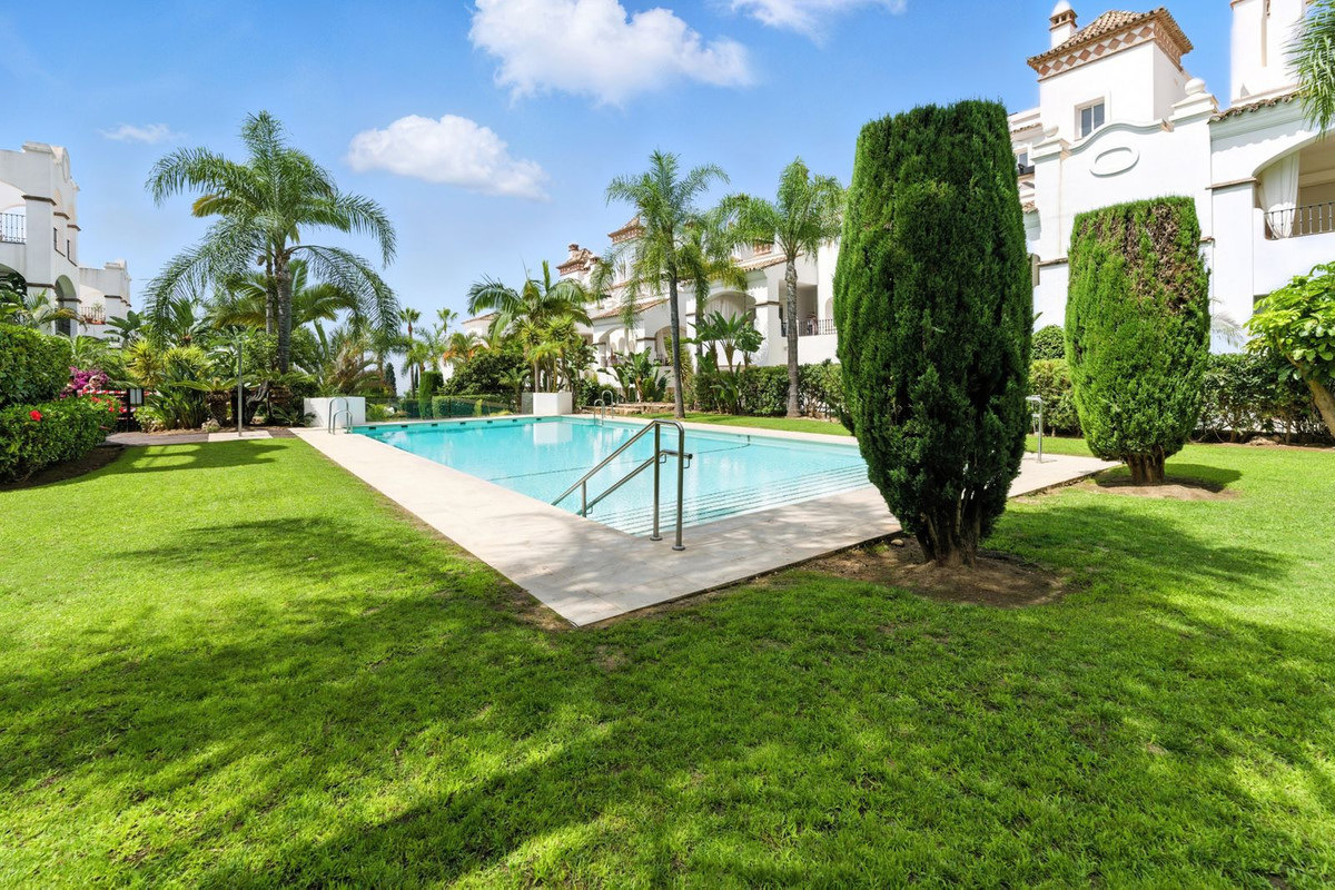 Apartamentos de 4 dormitorios en venta en Nag�eles – R5071018 Apartamentos de 4 dormitorios en venta en Nag�eles – R5071018